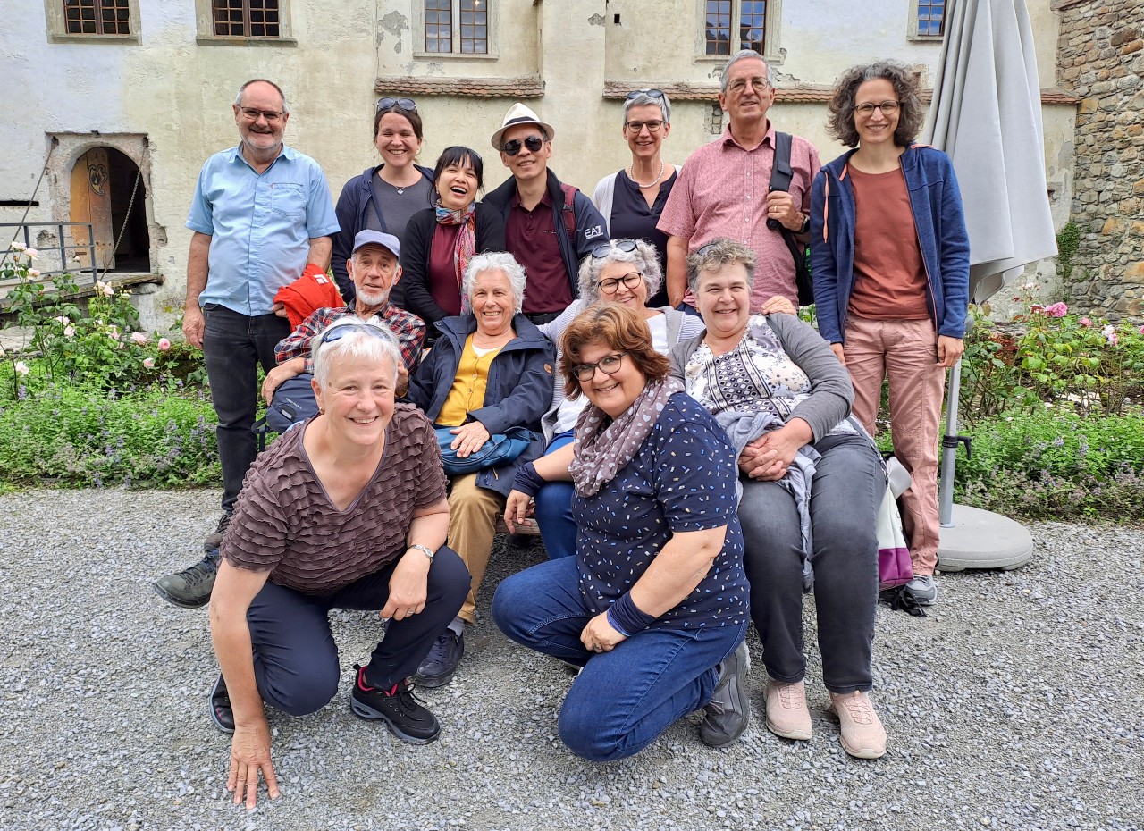Im Schlosshof kurz vor den Abmarsch nach Beinwil